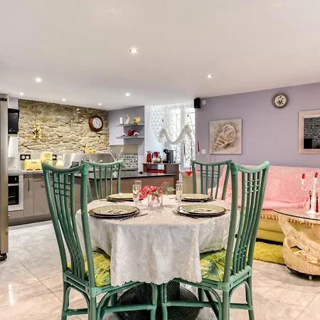 Le Chardonneret Elegant - Maison Pour 4 Climatisee * La Liviniere